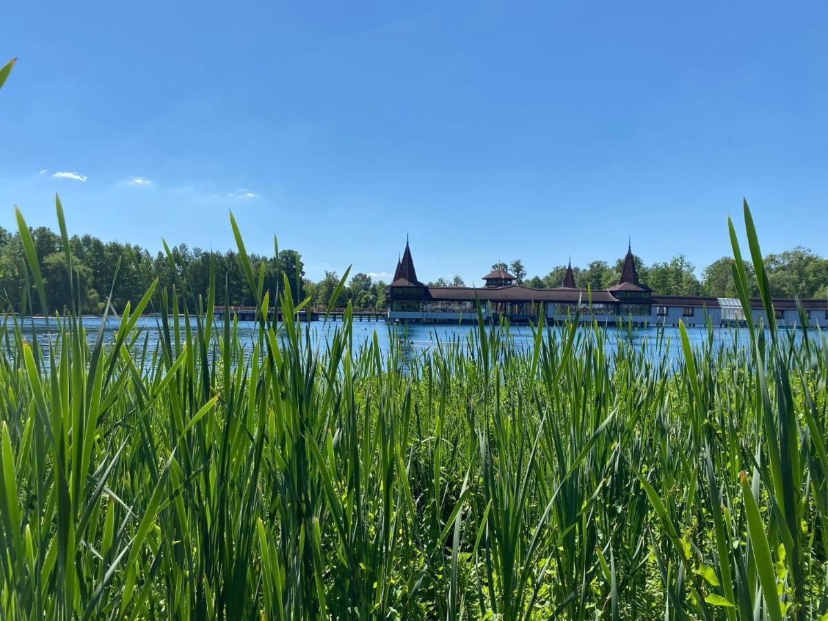 Villa Trofea Hévíz Exteriér fotografie